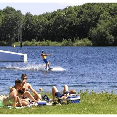 In Near Veluwe بيت للعطل *